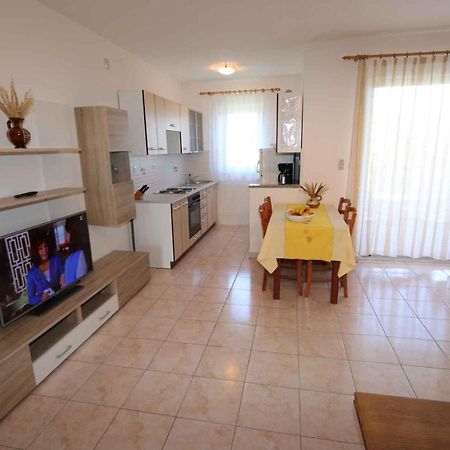 Apartments In Silo/Insel Krk 13430 Екстер'єр фото
