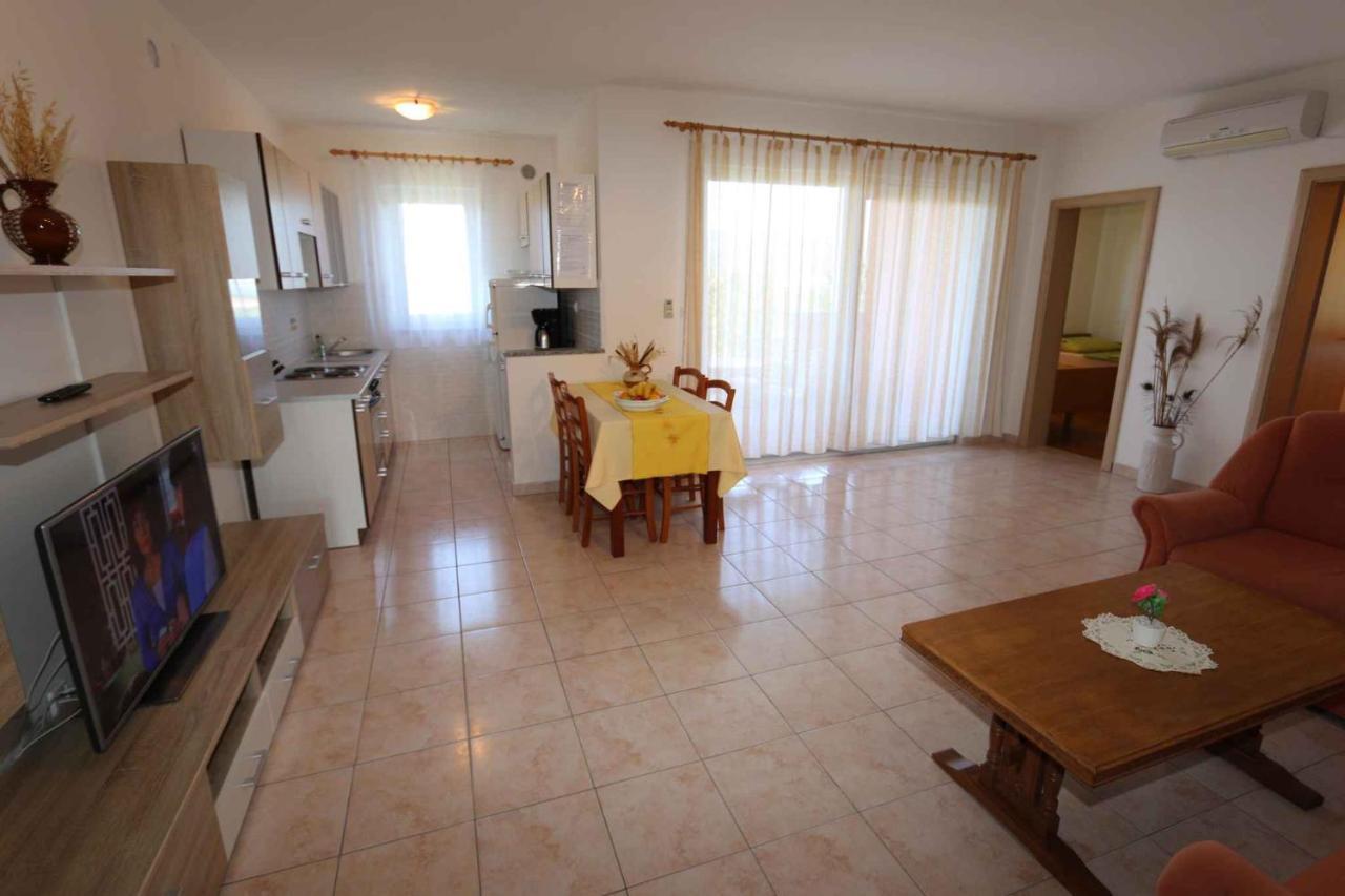 Apartments In Silo/Insel Krk 13430 Екстер'єр фото