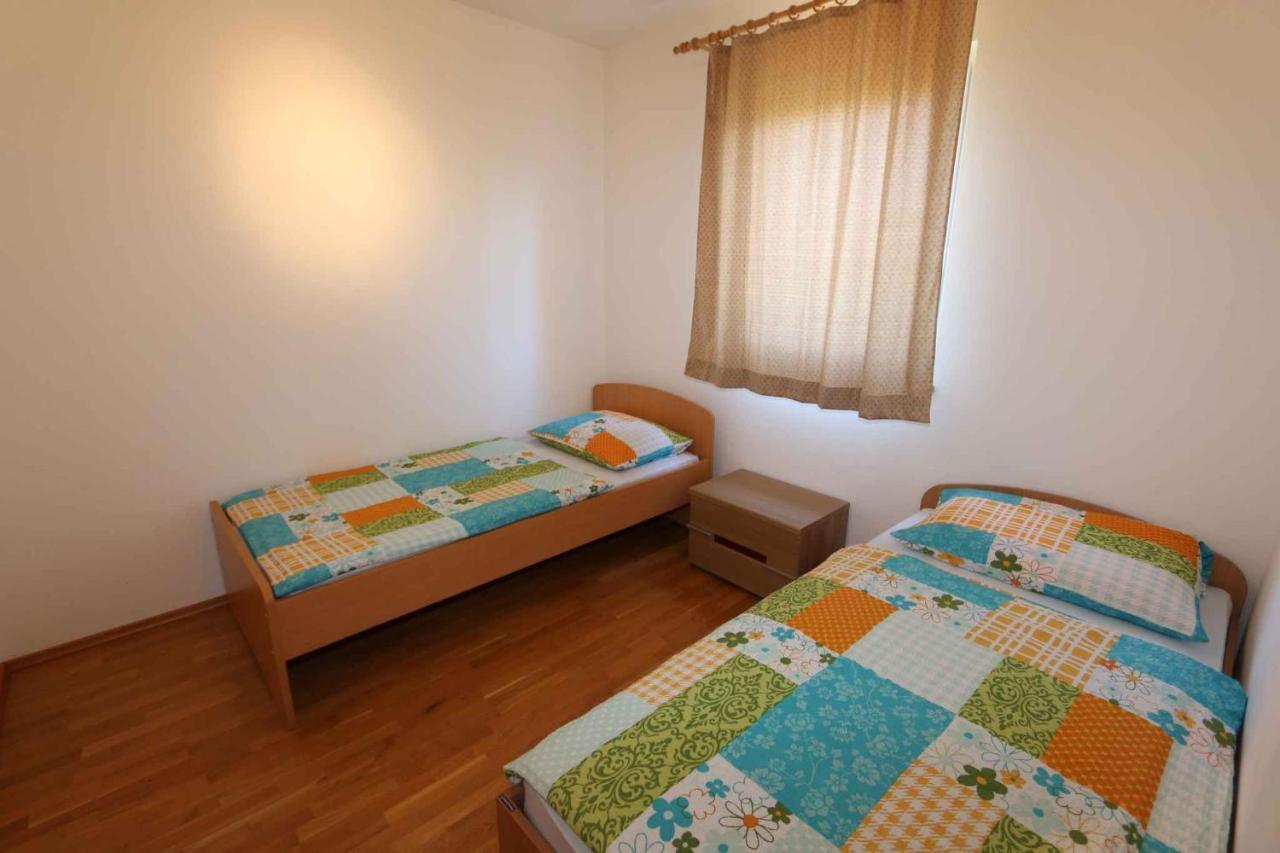 Apartments In Silo/Insel Krk 13430 Екстер'єр фото
