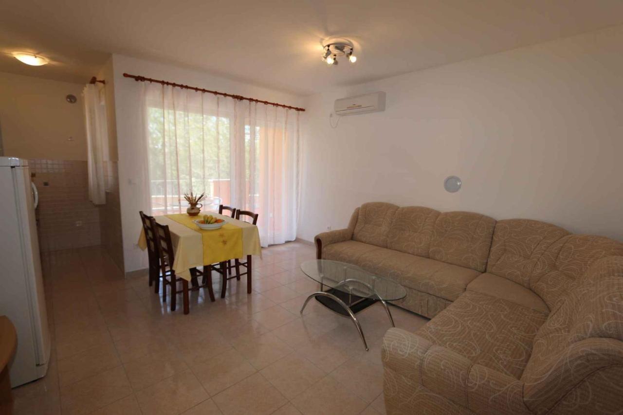 Apartments In Silo/Insel Krk 13430 Екстер'єр фото