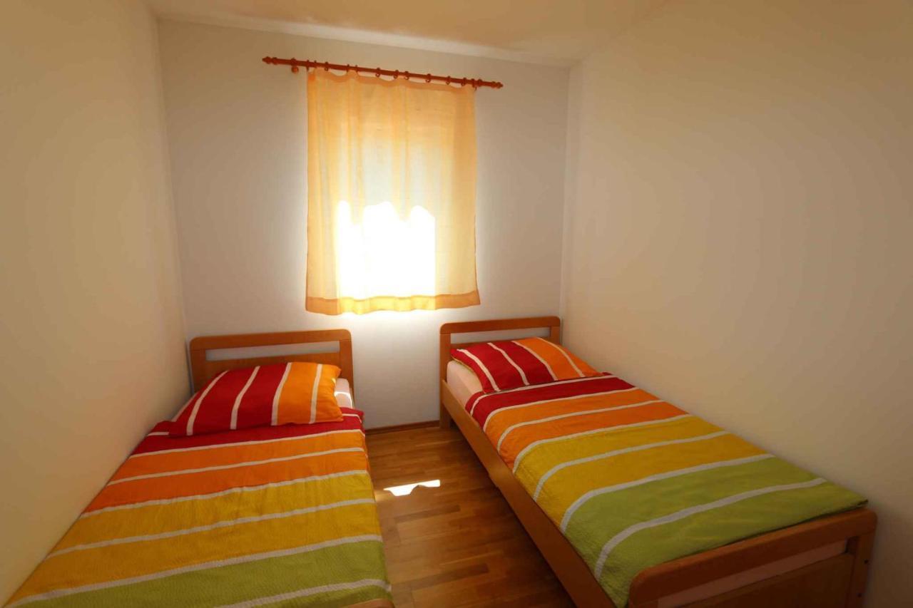 Apartments In Silo/Insel Krk 13430 Екстер'єр фото