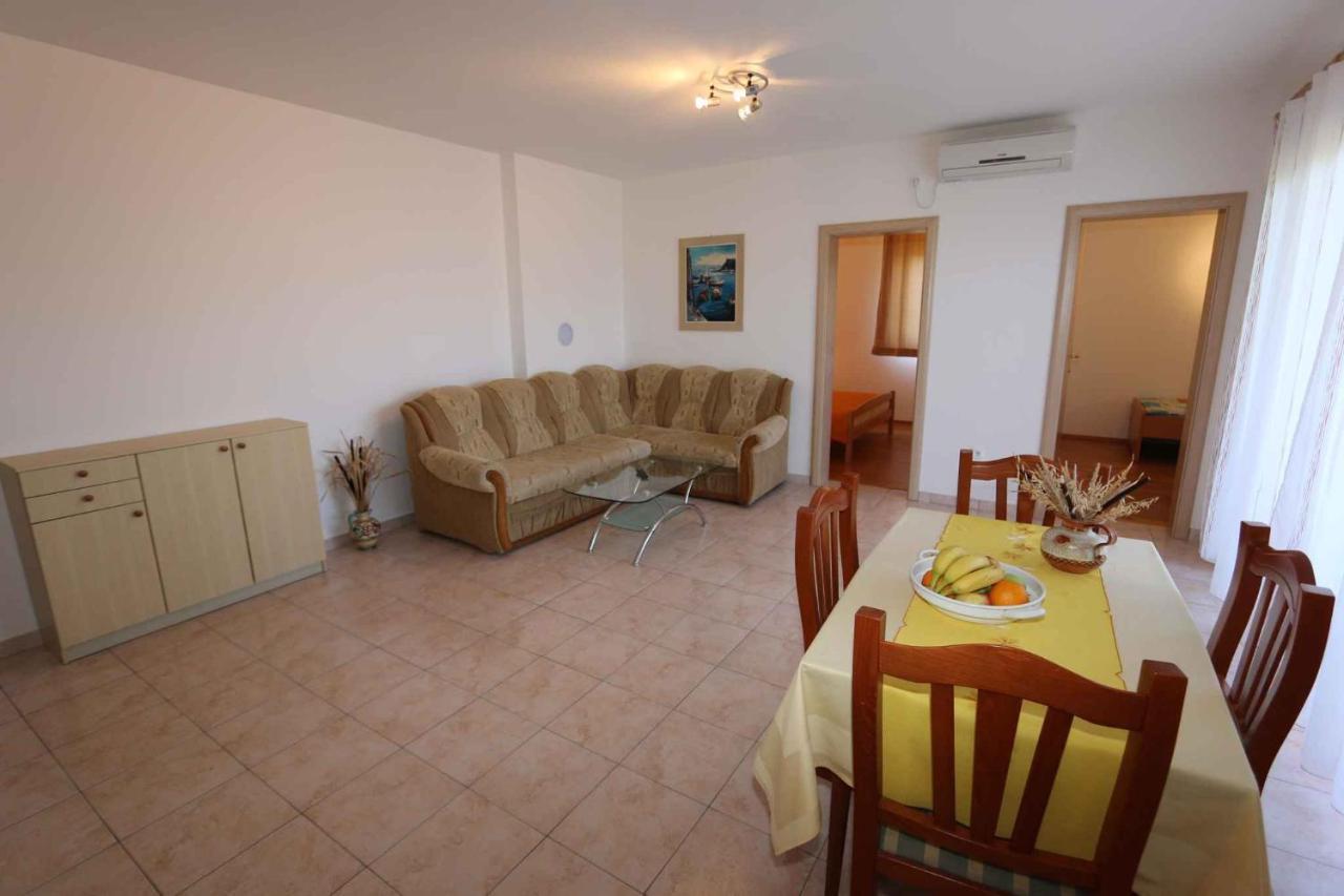 Apartments In Silo/Insel Krk 13430 Екстер'єр фото