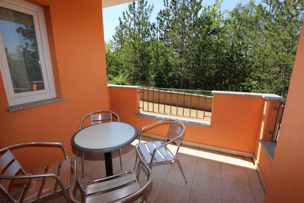 Apartments In Silo/Insel Krk 13430 Екстер'єр фото